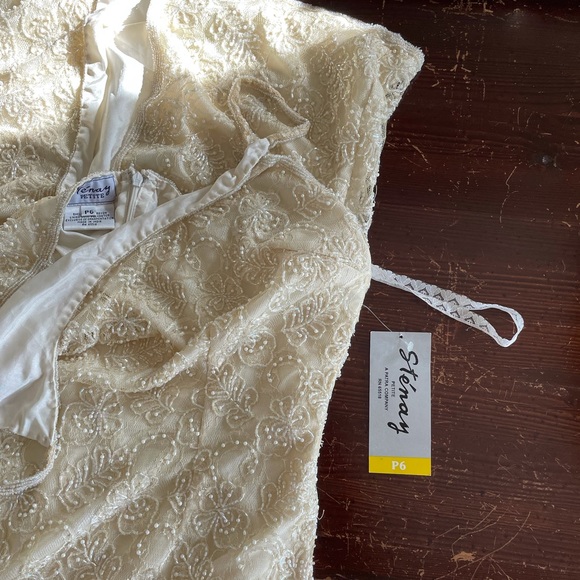 Vintage Dead Stock NWT Beaded Wedding Bride Gown - Picture 9 of 10